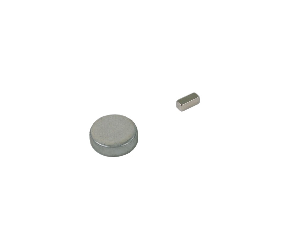 Alpha Ants Mini Scheibenmagnet - eckig